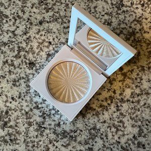 OFRA X NIKKIETUTORIALS Glazed Donut Highlighter
